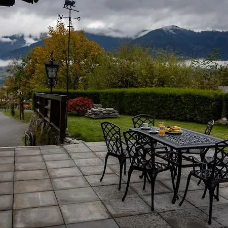 Braun 2 アパート